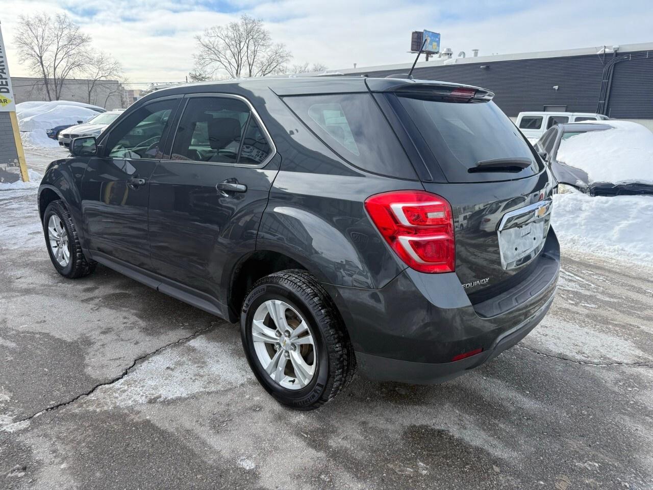 2017 Chevrolet Equinox FWD 4dr LS w/1LS 2017 Chevy equinox only 108K Photo