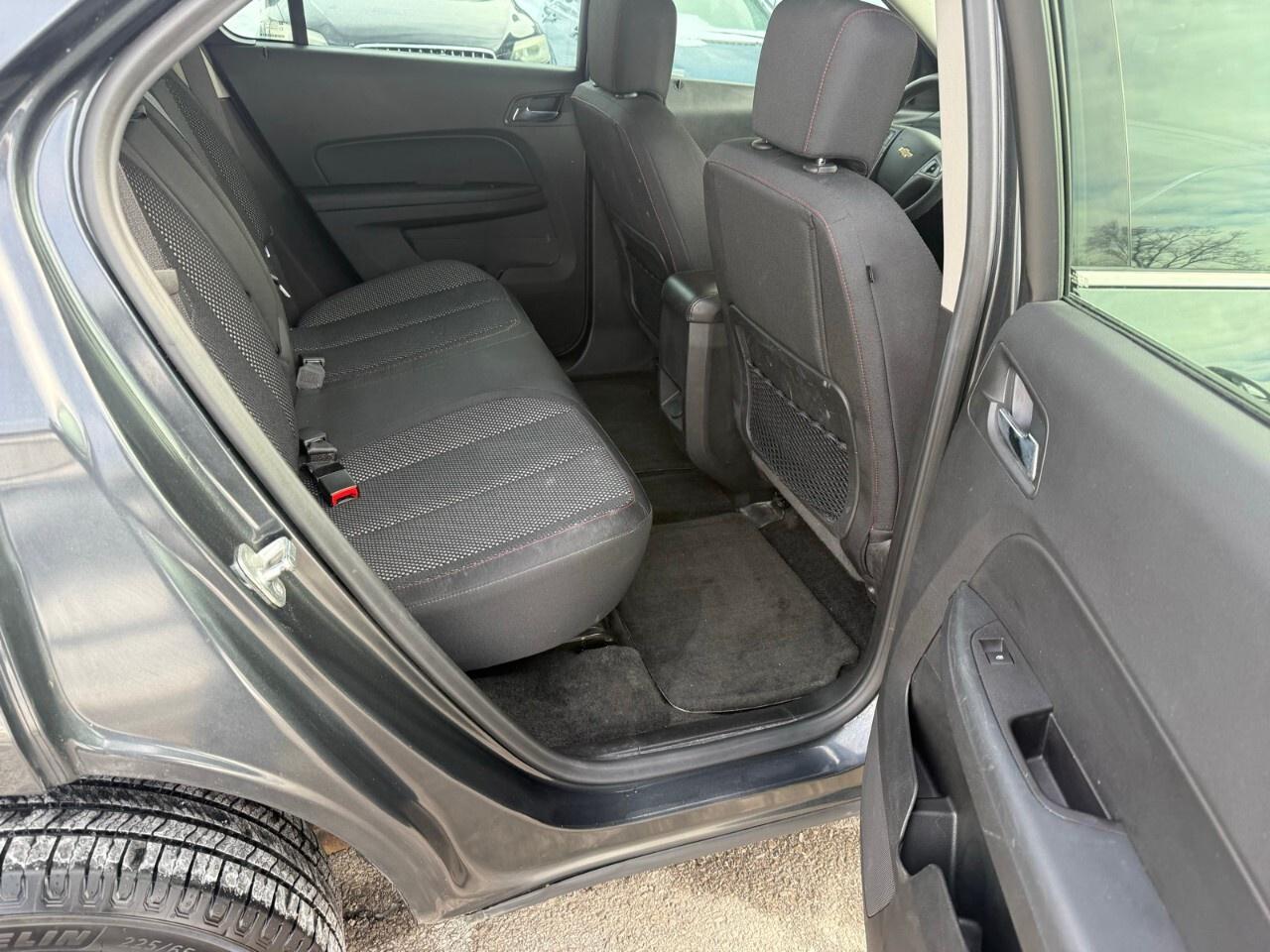 2017 Chevrolet Equinox FWD 4dr LS w/1LS 2017 Chevy equinox only 108K Photo