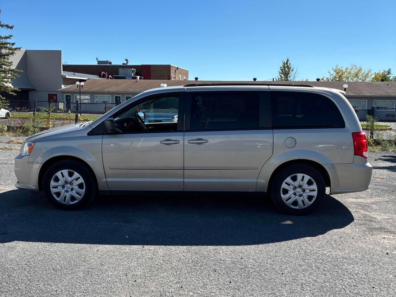 2015 Dodge Grand Caravan SE/SXT Passenger Van Photo