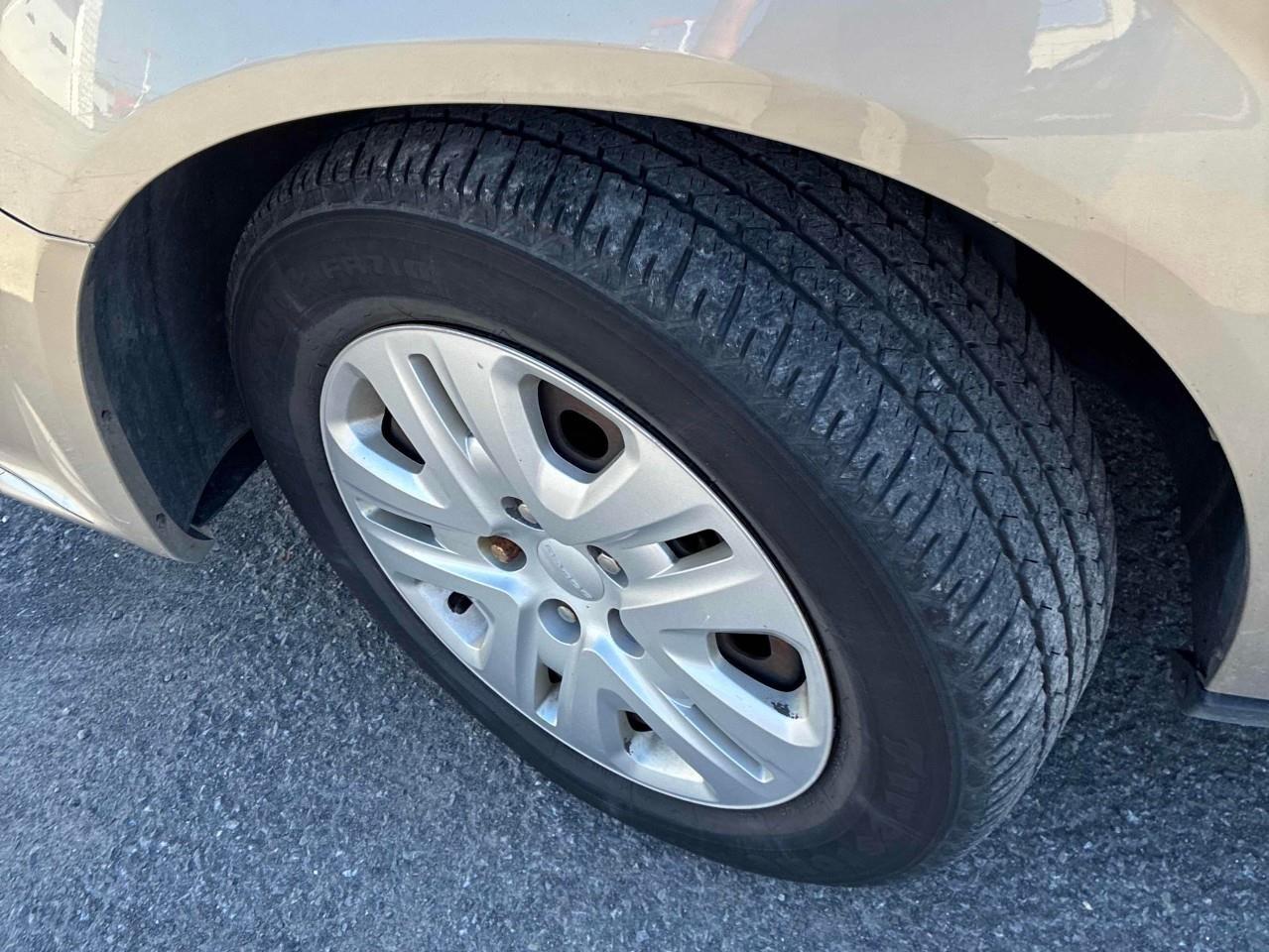 2015 Dodge Grand Caravan SE/SXT Passenger Van Photo