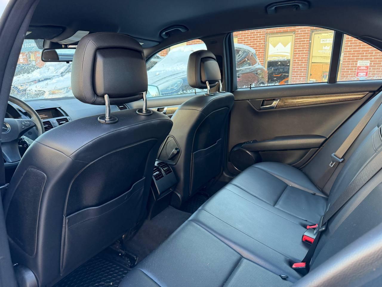 2010 Mercedes-Benz C-Class 4dr Sdn C 250 4MATIC, ONE OWNER, NO ACCIDENT Photo