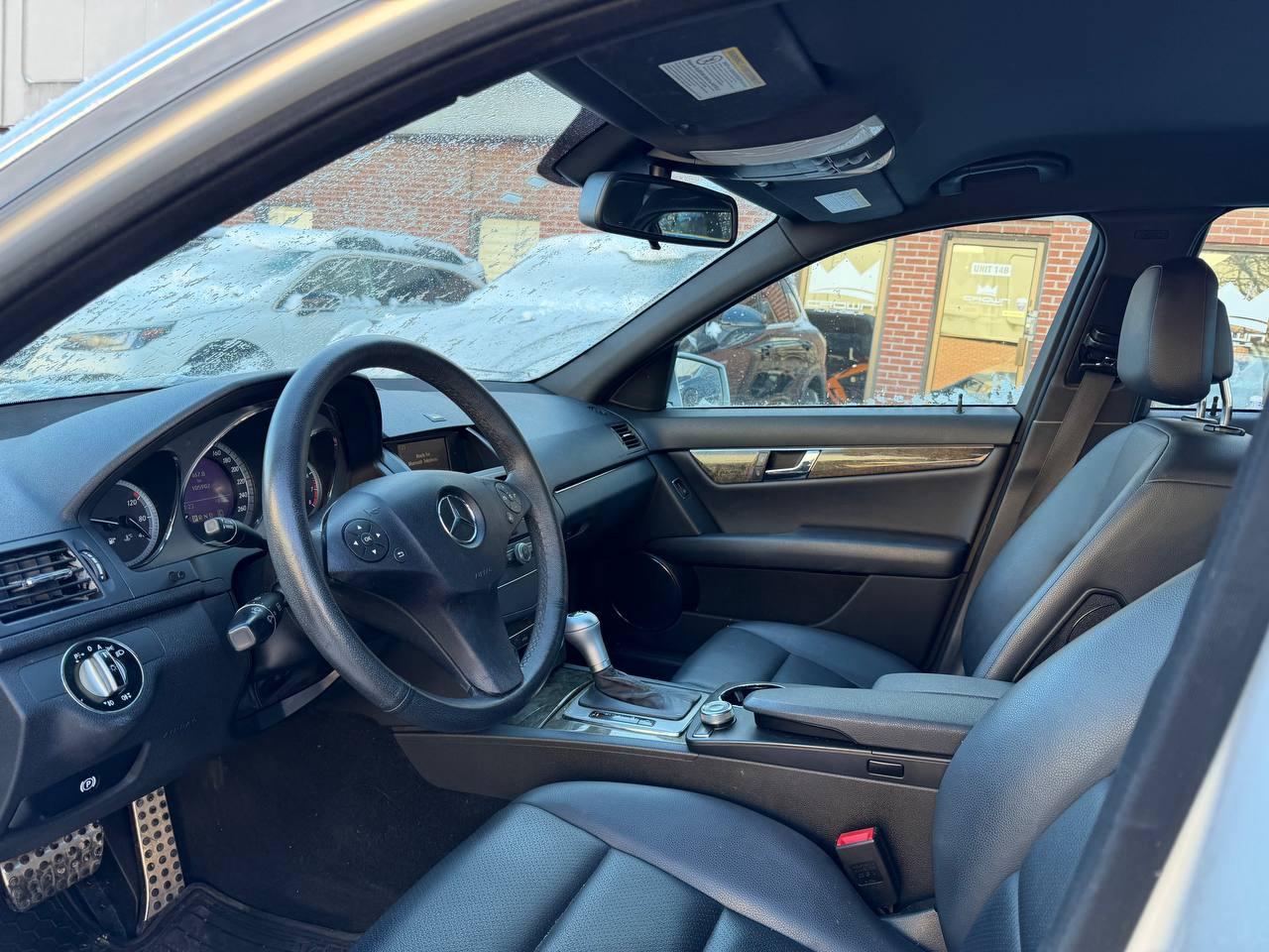 2010 Mercedes-Benz C-Class 4dr Sdn C 250 4MATIC, ONE OWNER, NO ACCIDENT Photo