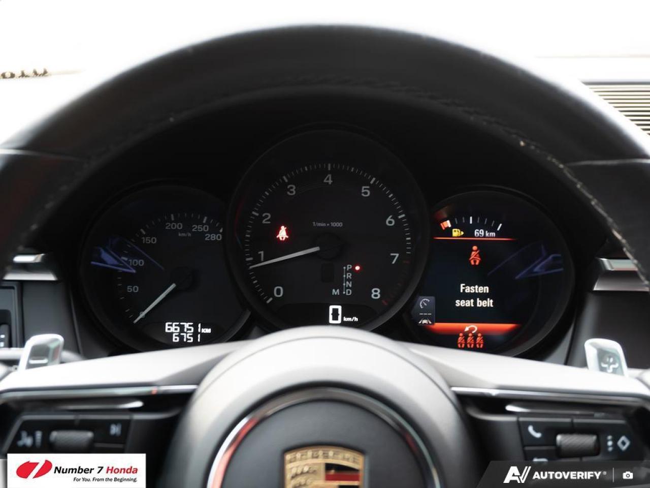 2023 Porsche Macan AWD Photo