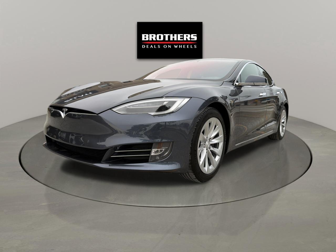 2017 Tesla Model S 90D AWD Photo