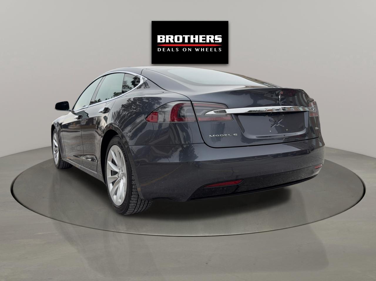 2017 Tesla Model S 90D AWD Photo4