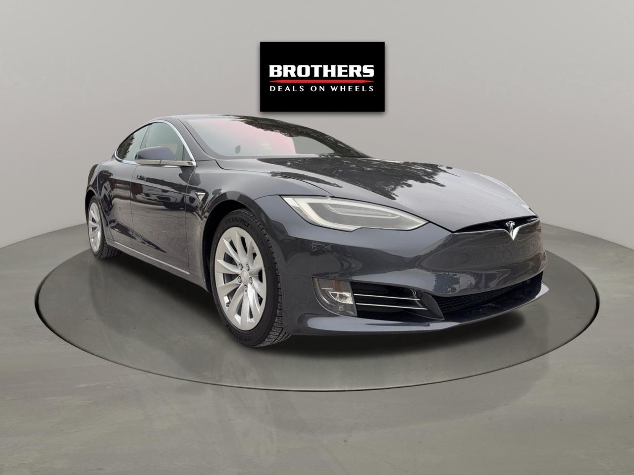 2017 Tesla Model S 90D AWD Photo