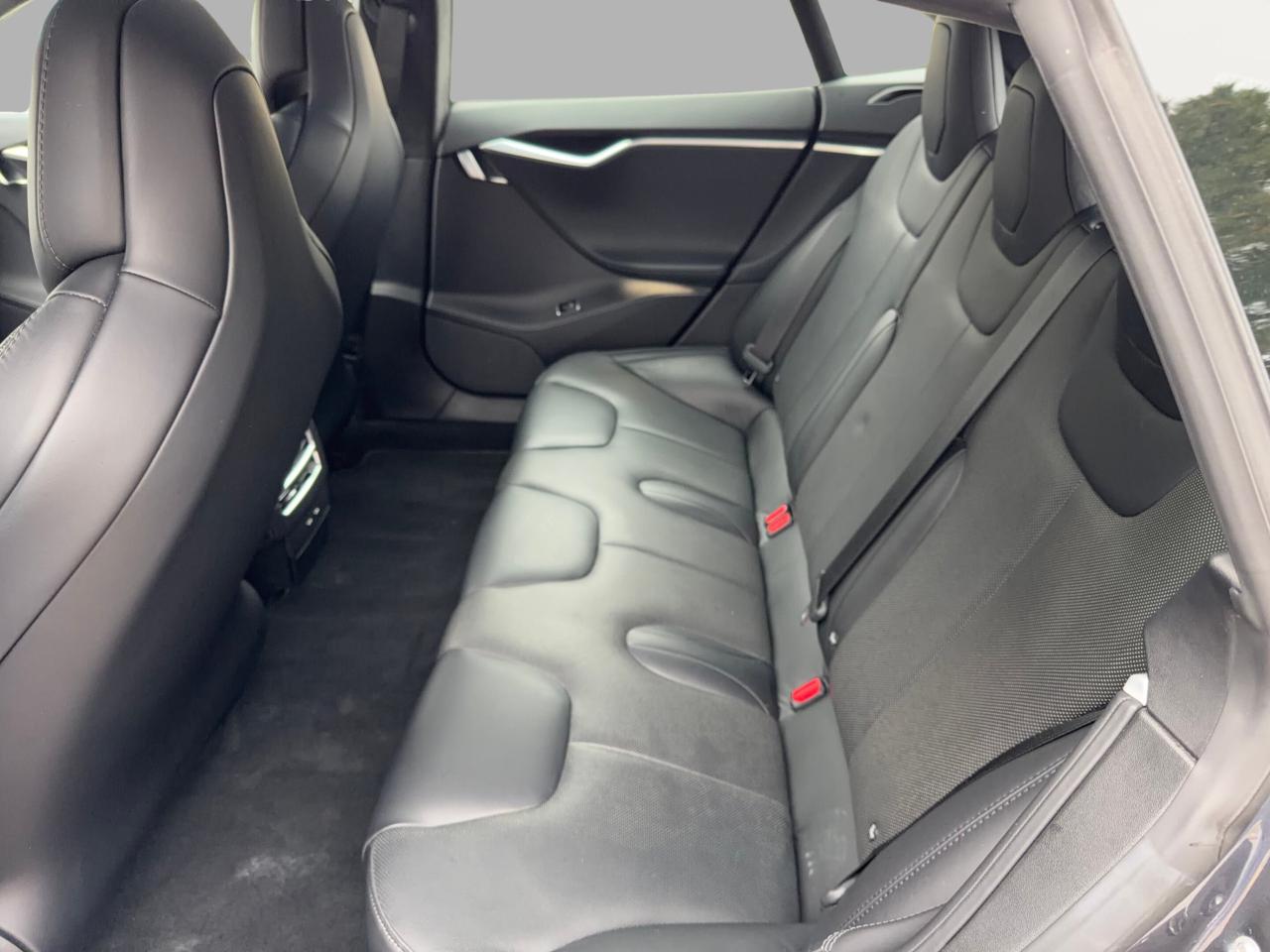 2017 Tesla Model S 90D AWD Photo