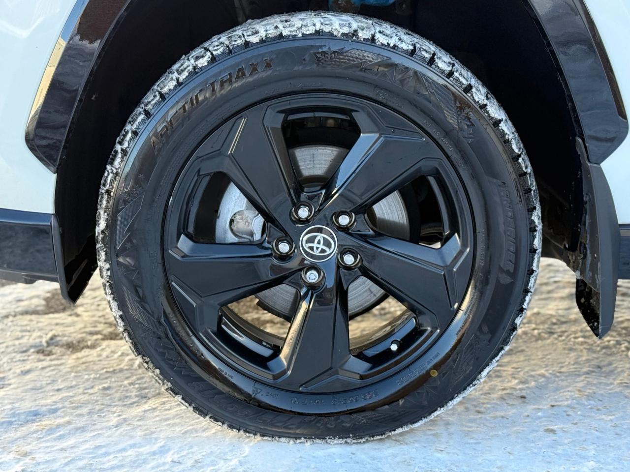 2021 Toyota RAV4 XSE   AWD   HYBRID   NO ACCIDENT   JBL SOUND  TECH Photo