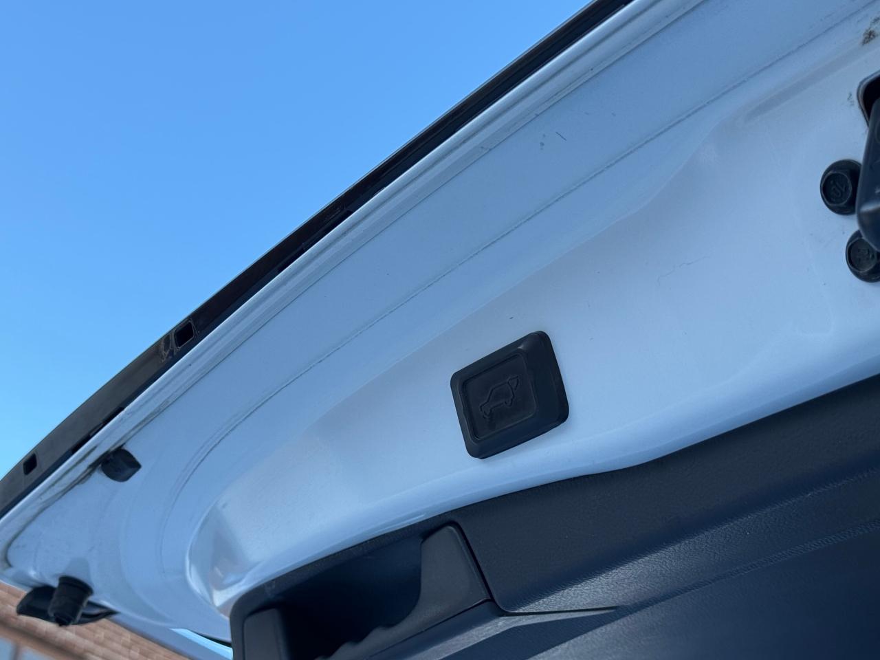 2021 Toyota RAV4 XSE   AWD   HYBRID   NO ACCIDENT   JBL SOUND  TECH Photo