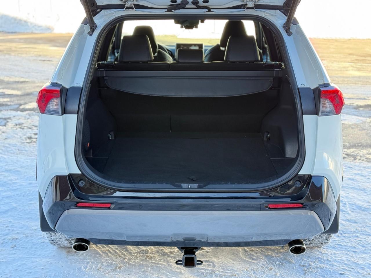 2021 Toyota RAV4 XSE   AWD   HYBRID   NO ACCIDENT   JBL SOUND  TECH Photo