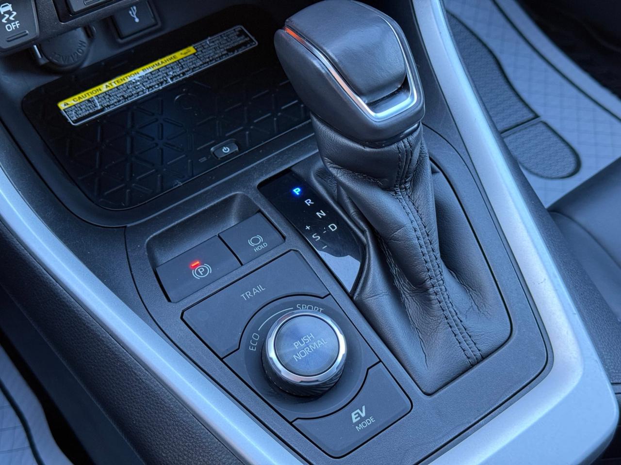 2021 Toyota RAV4 XSE   AWD   HYBRID   NO ACCIDENT   JBL SOUND  TECH Photo