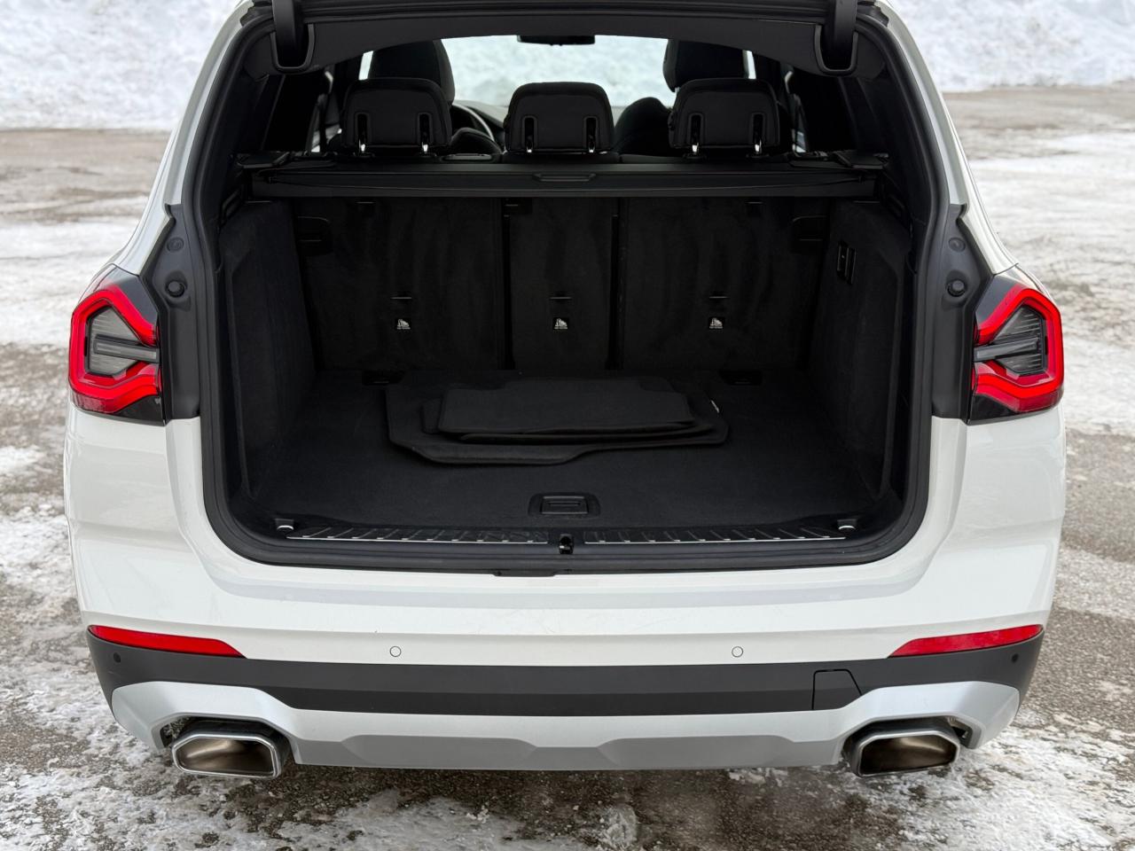 2023 BMW X3 XDRIVE 30I   ESSENTIAL   PANOMARIC SUNROOF   NO AC Photo