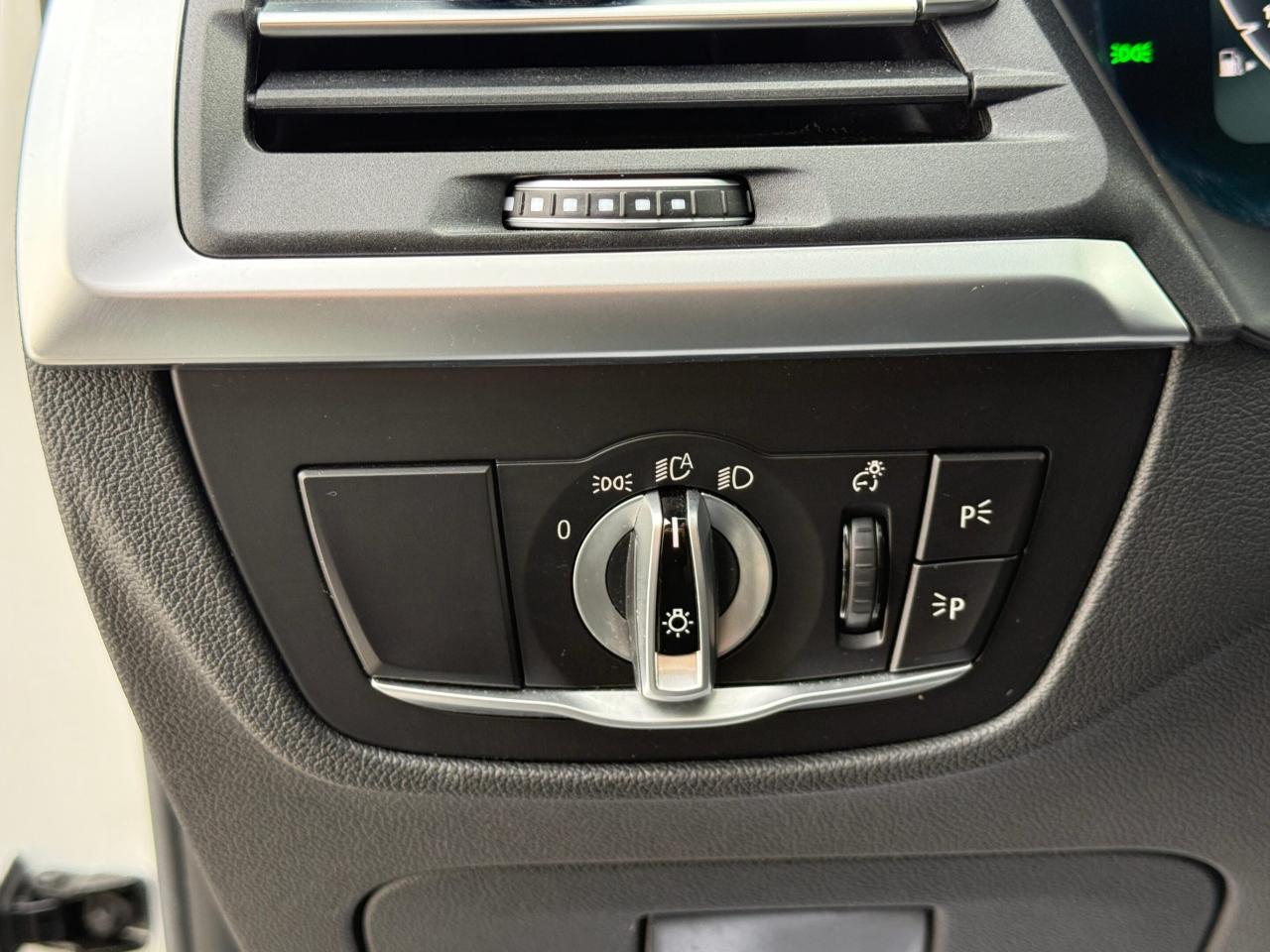 2023 BMW X3 XDRIVE 30I   ESSENTIAL   PANOMARIC SUNROOF   NO AC Photo