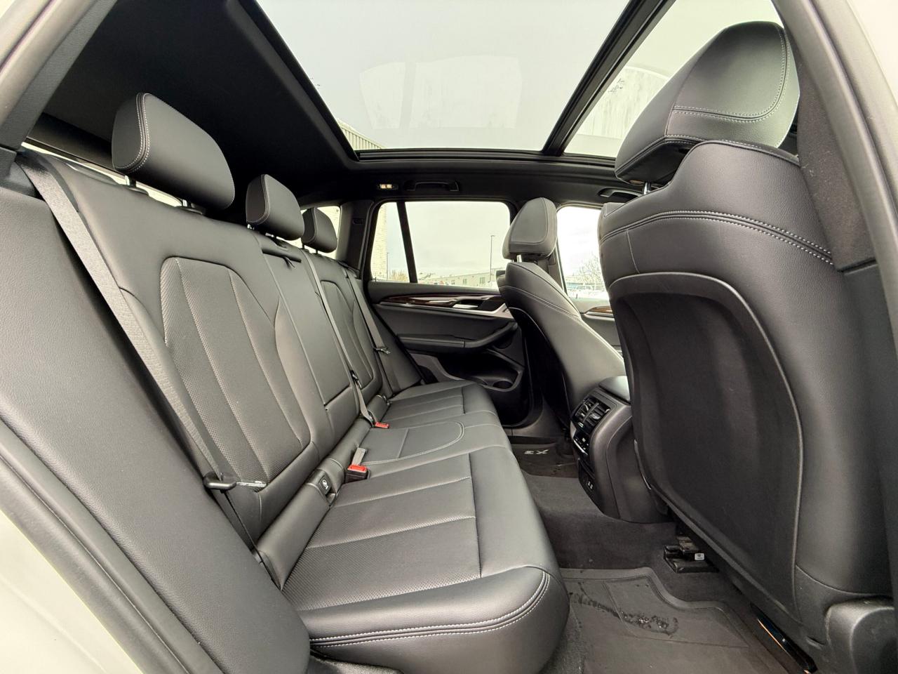 2023 BMW X3 XDRIVE 30I   ESSENTIAL   PANOMARIC SUNROOF   NO AC Photo