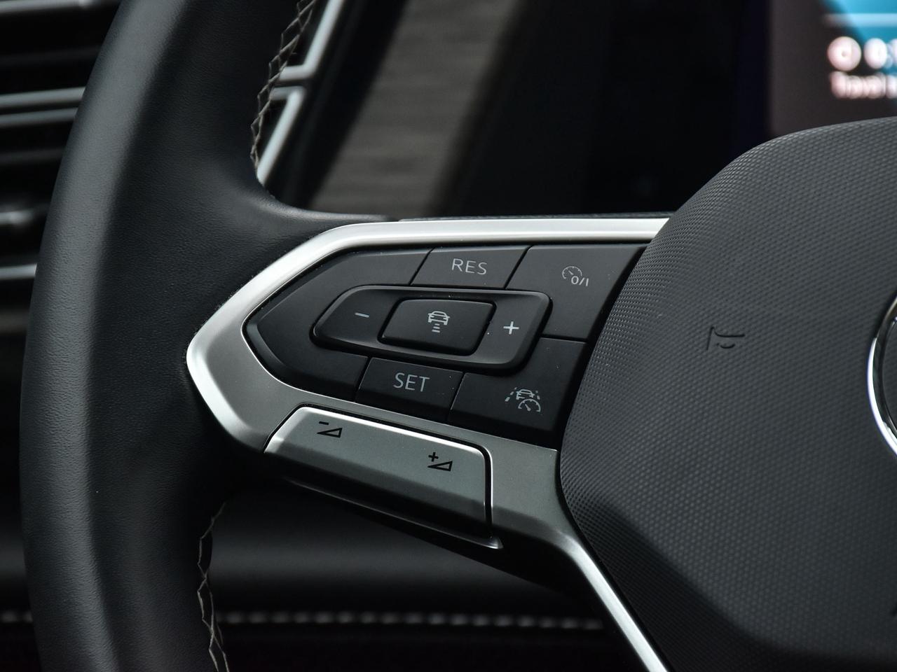 2024 Volkswagen Atlas  Photo