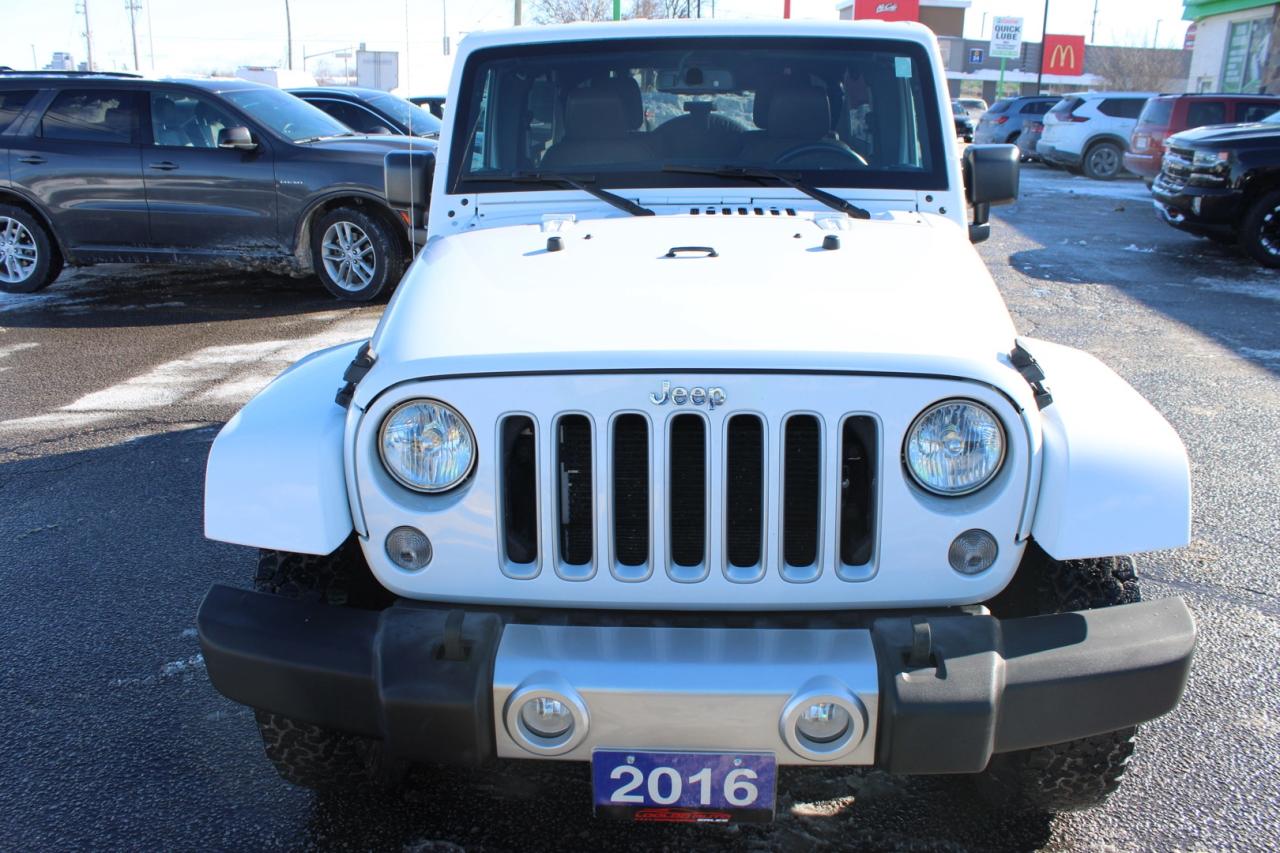 2016 Jeep Wrangler Unlimited Sahara 4WD Brown Leather Safety Certifie Photo