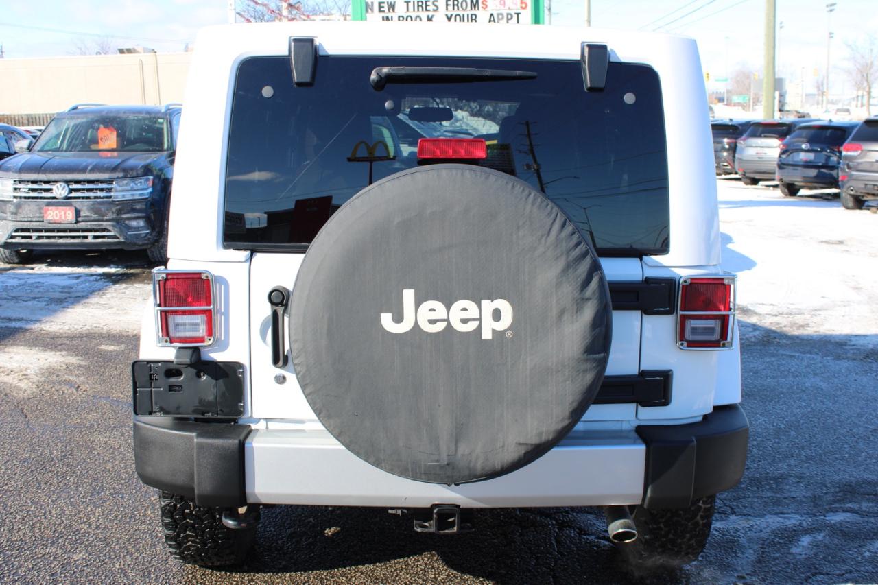 2016 Jeep Wrangler Unlimited Sahara 4WD Brown Leather Safety Certifie Photo