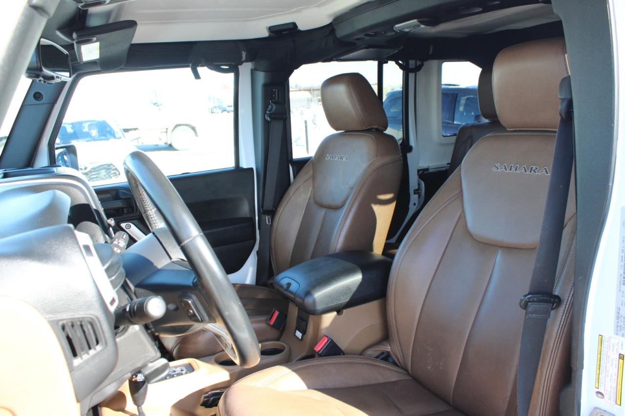 2016 Jeep Wrangler Unlimited Sahara 4WD Brown Leather Safety Certifie Photo