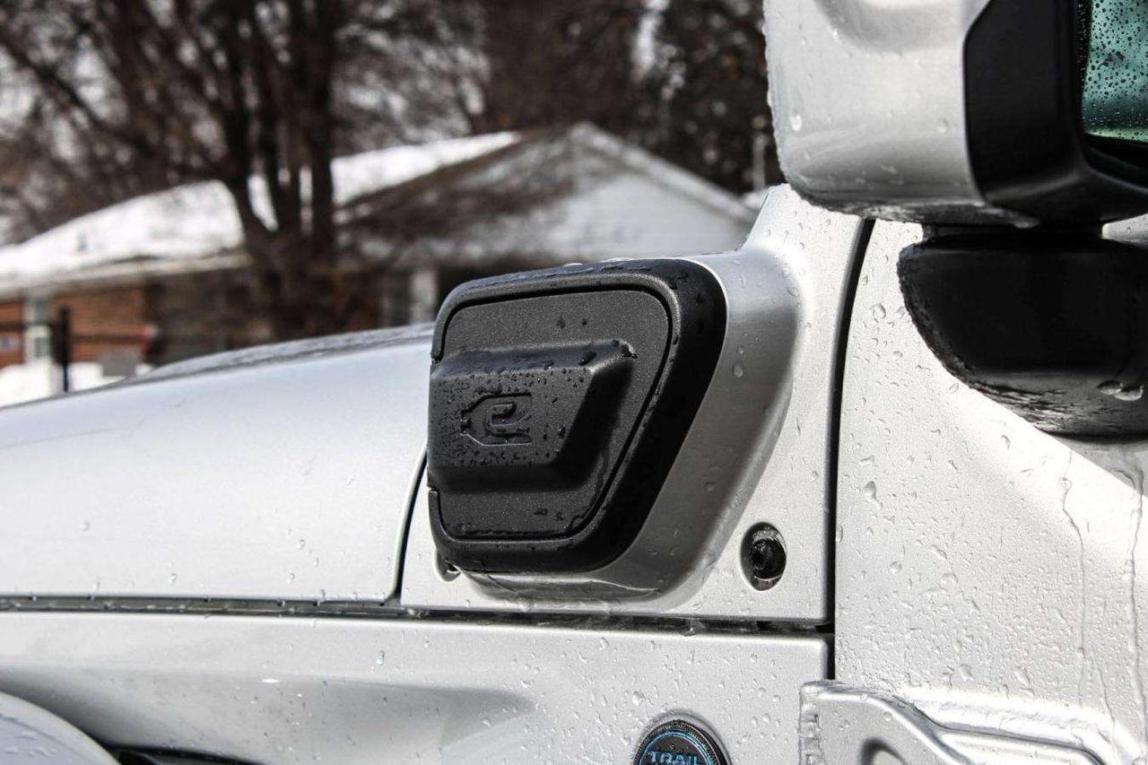2023 Jeep Wrangler Sahara 4xe  Gps SiriusXM ReverseCamera HtdSeats Si Photo