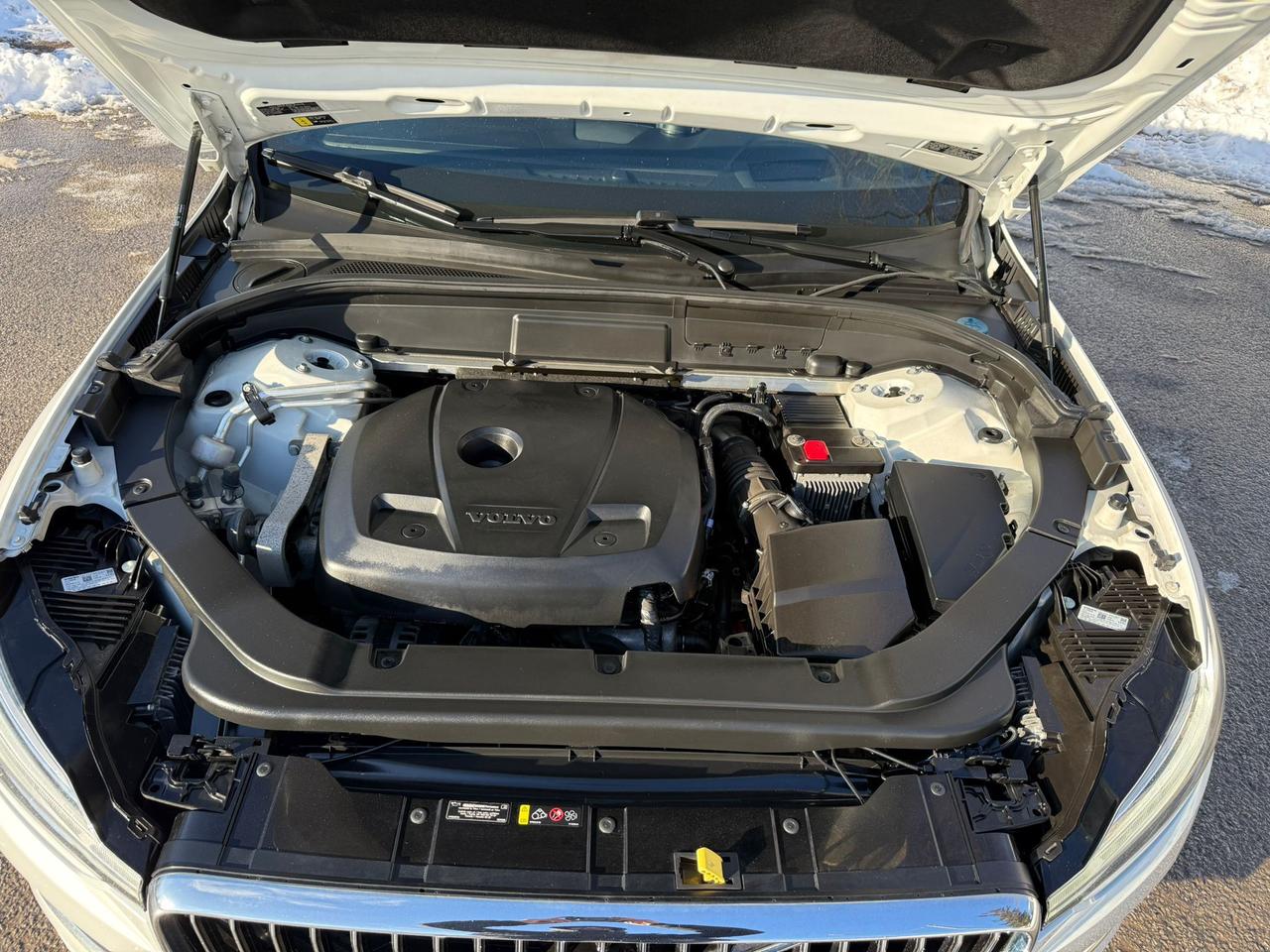 2020 Volvo XC60 Inscription - T6 AWD - Apple CarPlay / Android Aut Photo