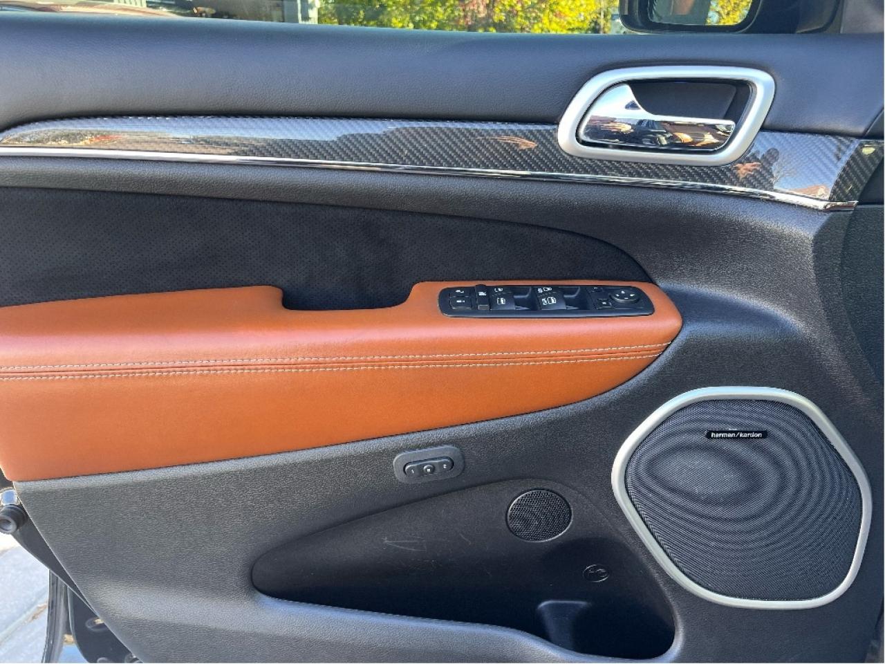 2016 Jeep Grand Cherokee SRT BROWN INT CERTIFIED Photo