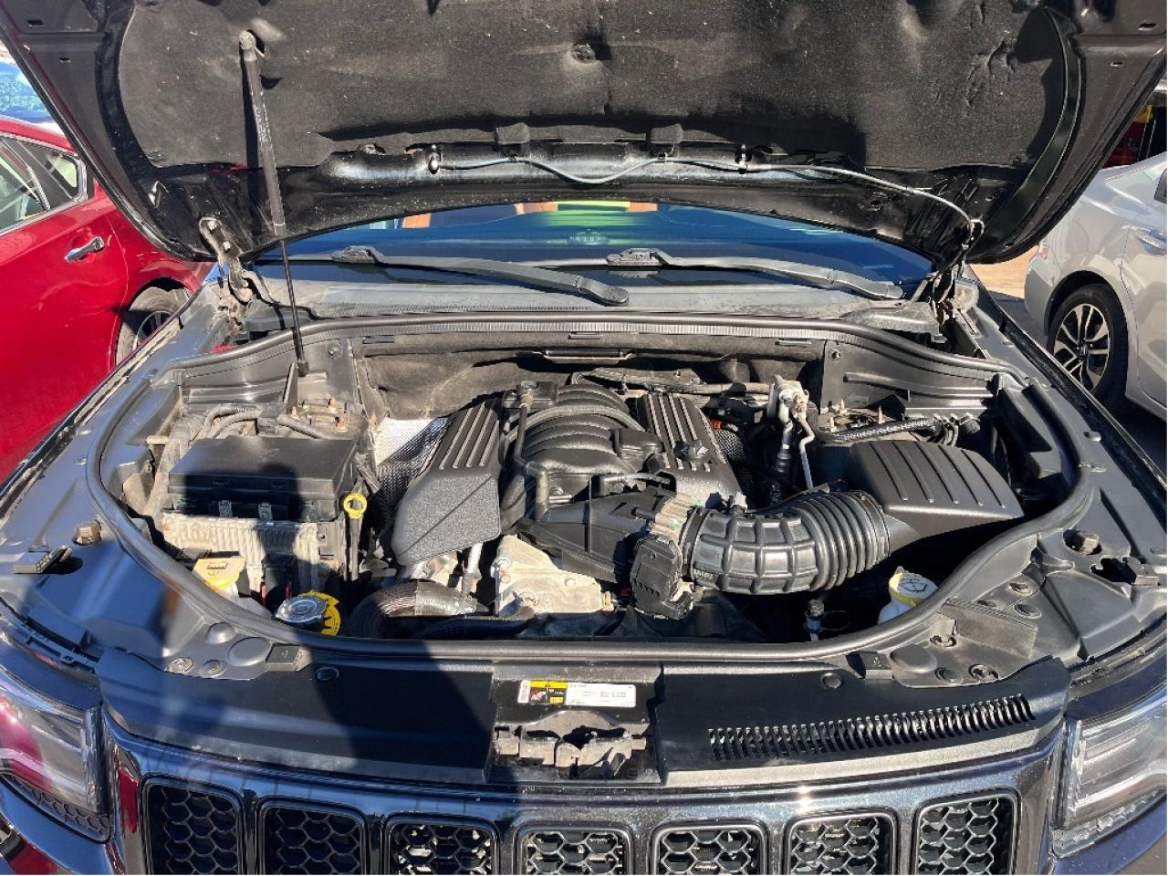 2016 Jeep Grand Cherokee SRT BROWN INT CERTIFIED Photo