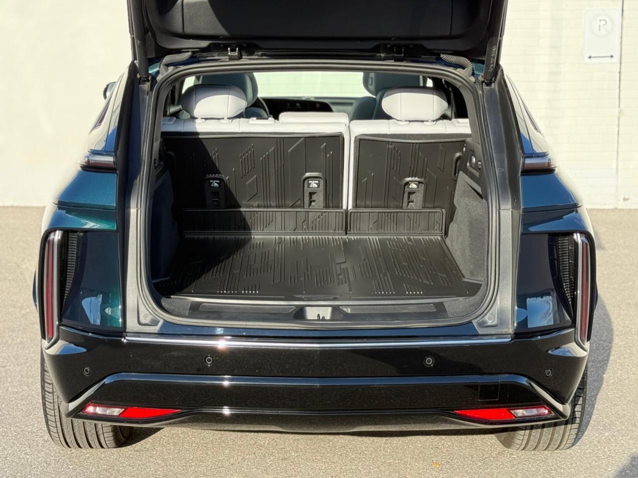 2024 Cadillac LYRIQ LUXURY   600 E4   NO ACCIDENT   360 CAMERA Photo