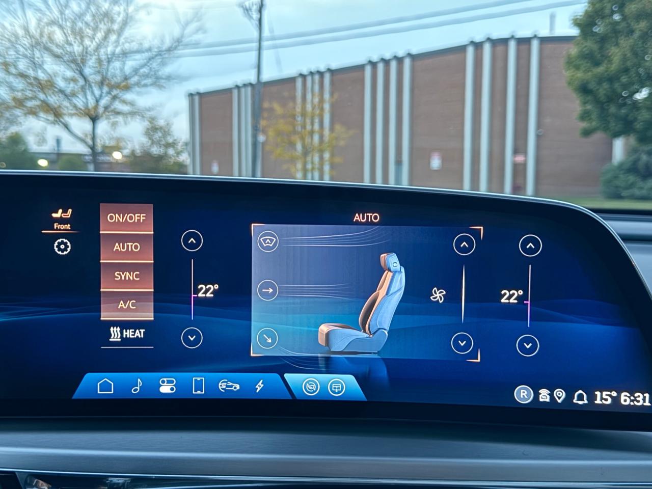 2024 Cadillac LYRIQ LUXURY   600 E4   NO ACCIDENT   360 CAMERA Photo