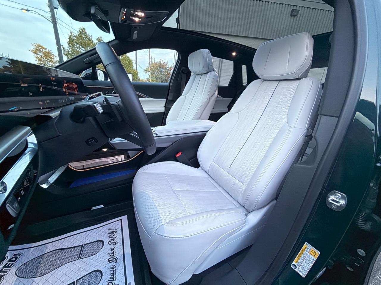 2024 Cadillac LYRIQ LUXURY   600 E4   NO ACCIDENT   360 CAMERA Photo