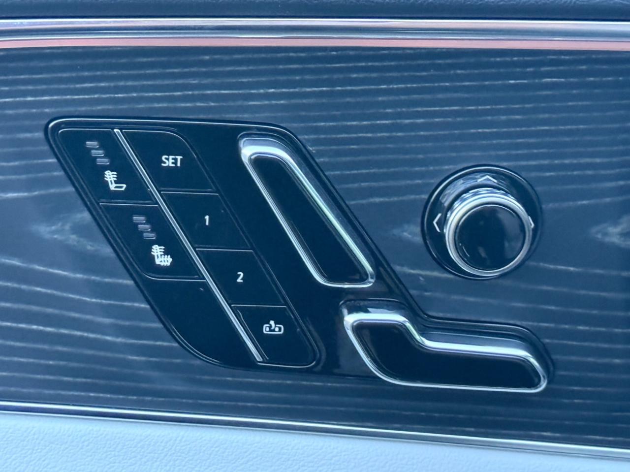 2024 Cadillac LYRIQ LUXURY   600 E4   NO ACCIDENT   360 CAMERA Photo