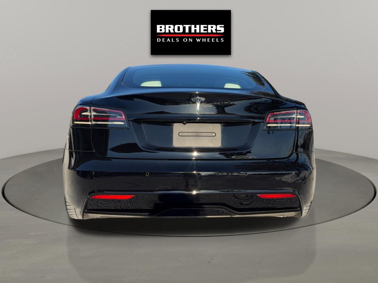 2022 Tesla Model S AWD Photo