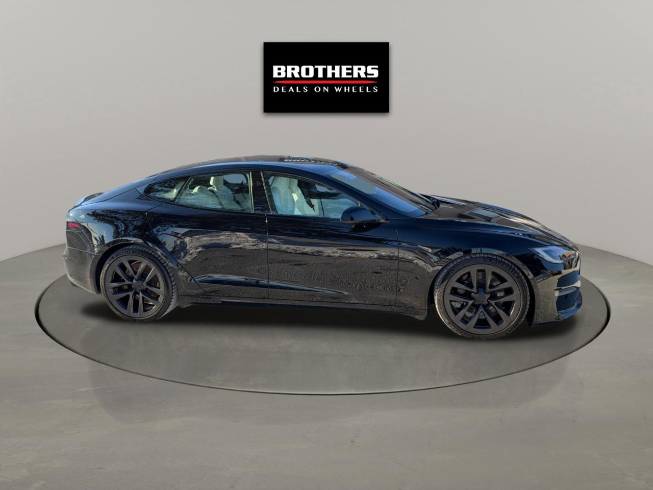 2022 Tesla Model S AWD Photo