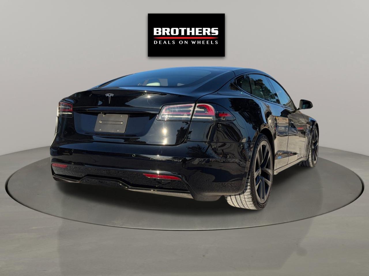 2022 Tesla Model S AWD Photo