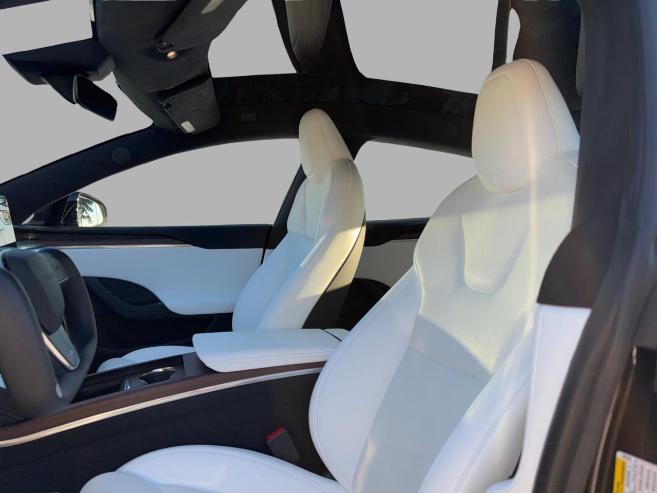 2022 Tesla Model S AWD Photo