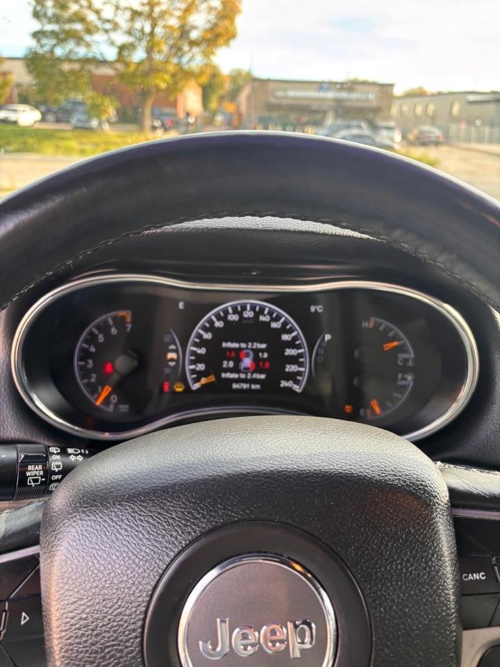 2019 Jeep Grand Cherokee ALTITUDE 4X4 Photo