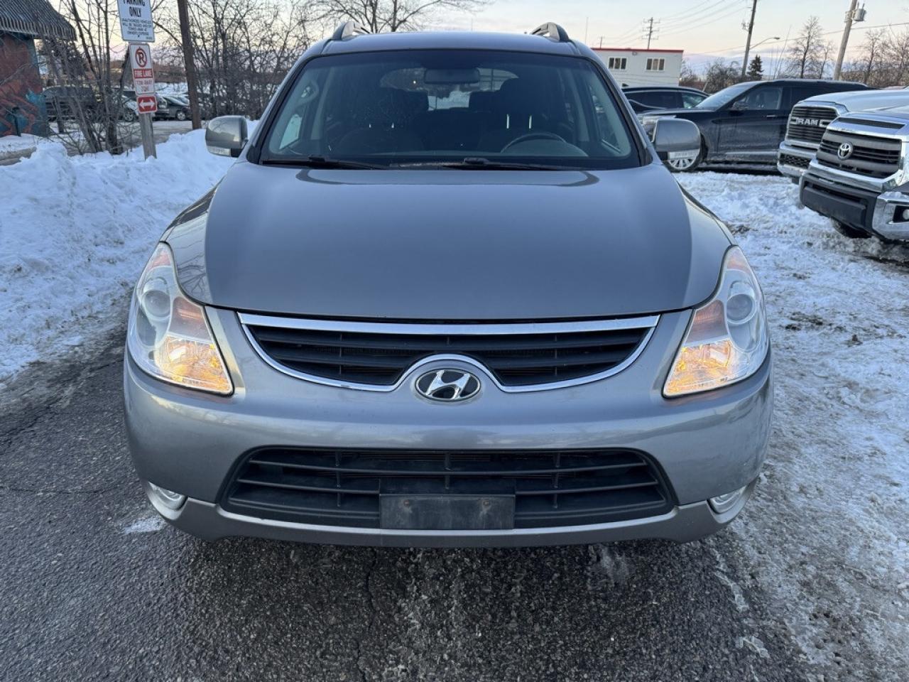 2012 Hyundai Veracruz All-wheel Drive 4dr GL Photo