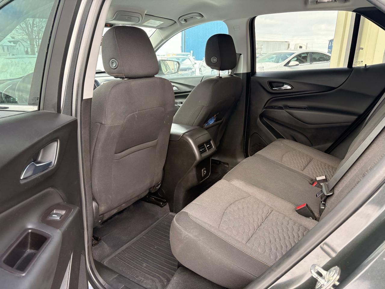 2021 Chevrolet Equinox AWD 4dr Photo