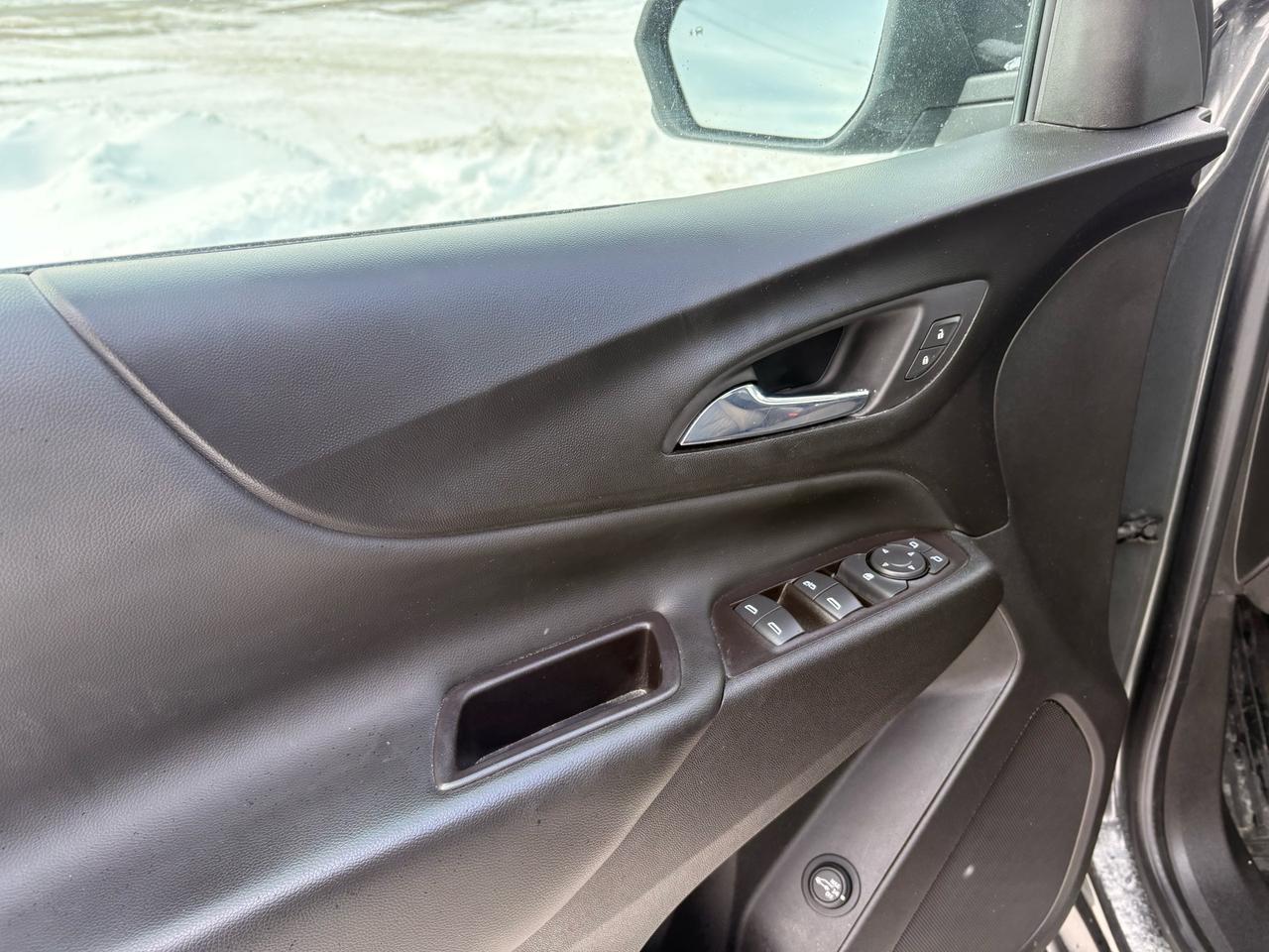 2021 Chevrolet Equinox AWD 4dr Photo