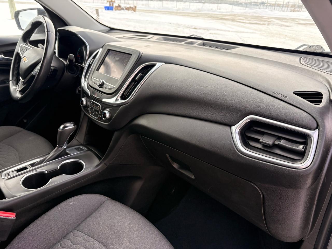 2021 Chevrolet Equinox AWD 4dr Photo