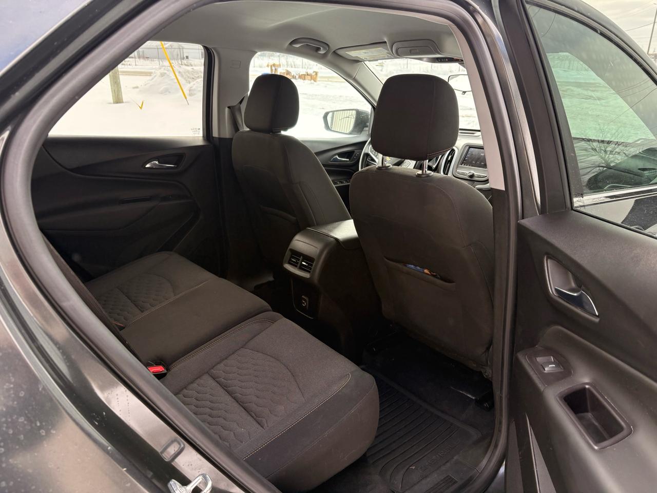 2021 Chevrolet Equinox AWD 4dr Photo