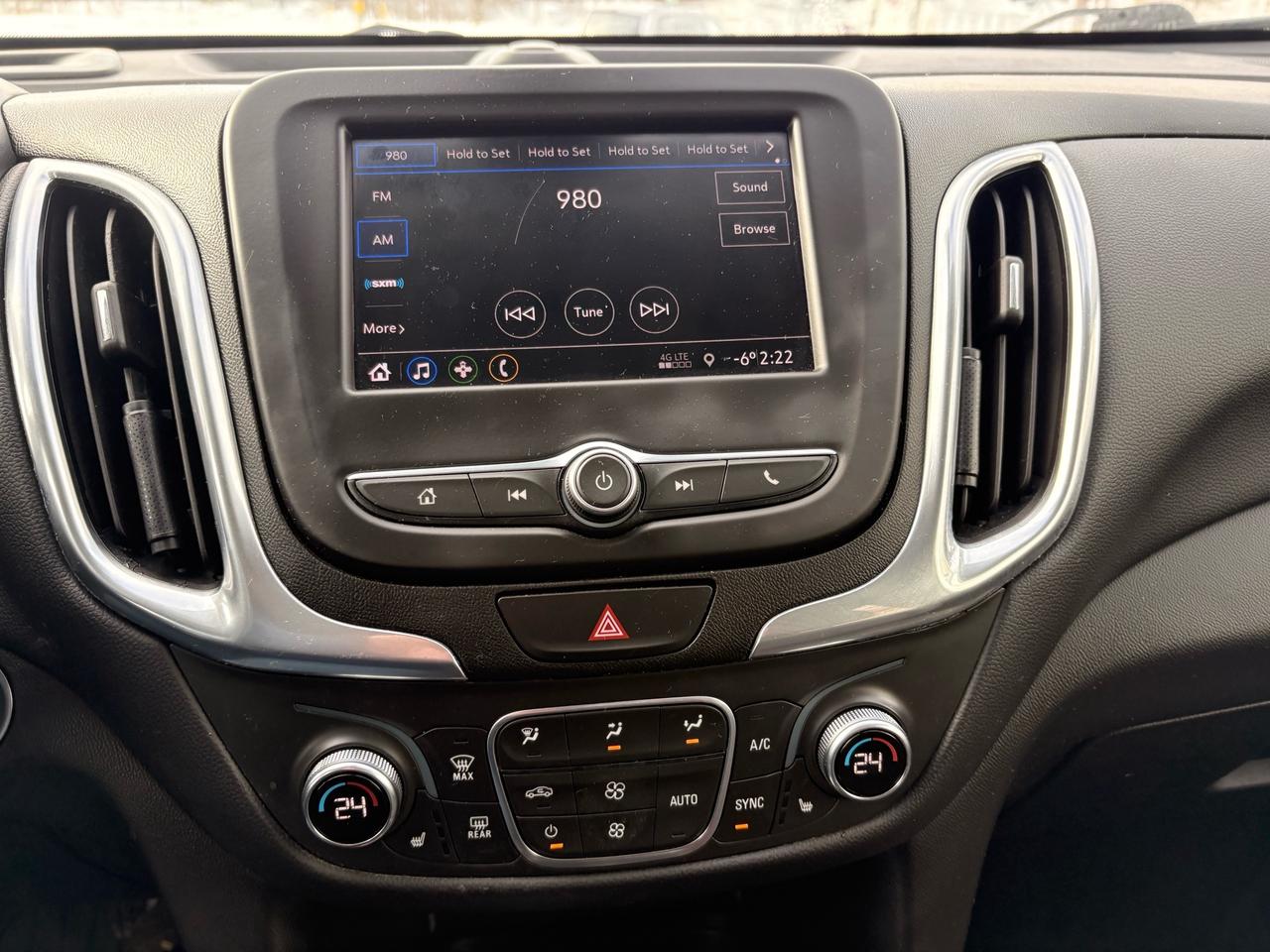 2021 Chevrolet Equinox AWD 4dr Photo