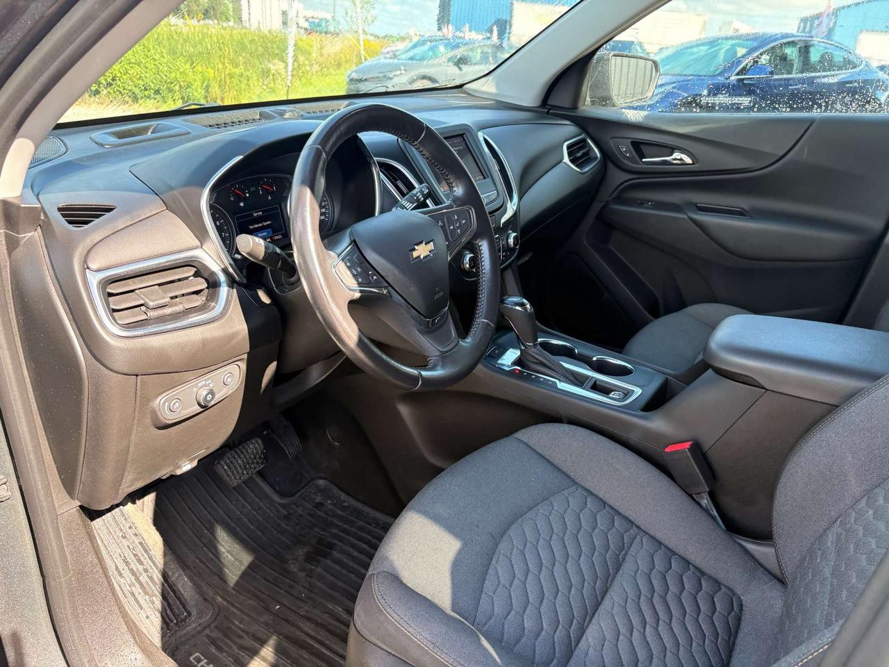 2021 Chevrolet Equinox AWD 4dr Photo