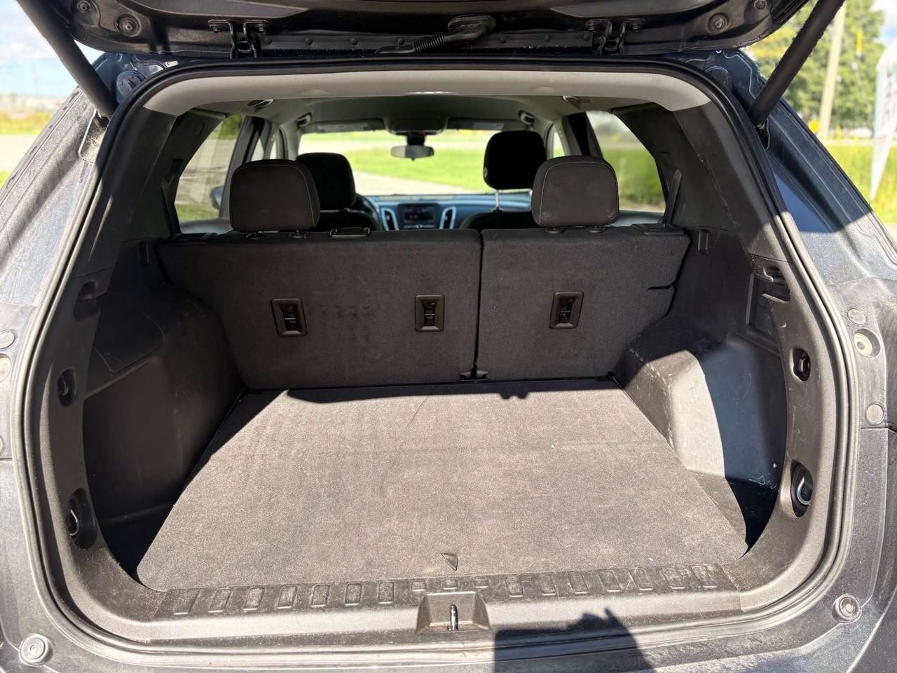 2021 Chevrolet Equinox AWD 4dr Photo