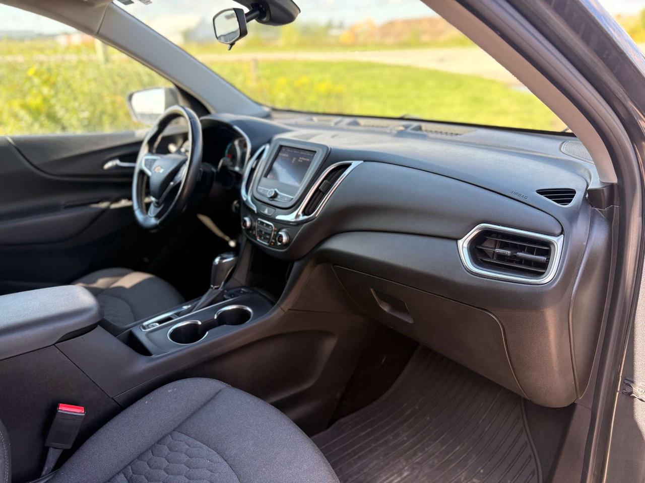 2021 Chevrolet Equinox AWD 4dr Photo