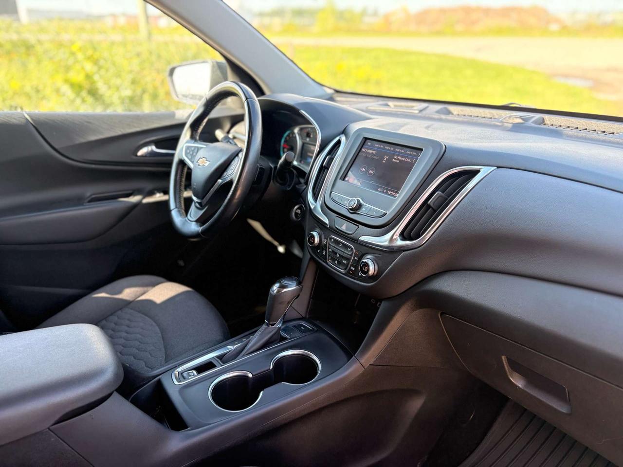 2021 Chevrolet Equinox AWD 4dr Photo