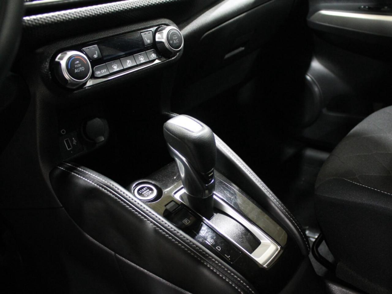 2021 Nissan Kicks SV Blind Spot Assist Lane Departure Rear Parking S Photo