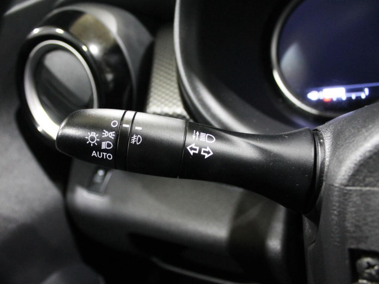 2021 Nissan Kicks SV Blind Spot Assist Lane Departure Rear Parking S Photo