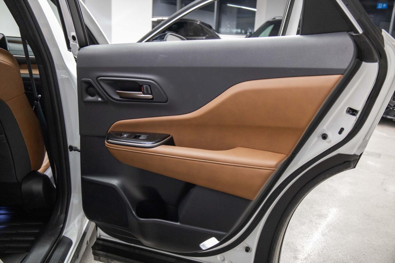 2025 Toyota Crown Signia Limited AWD Photo