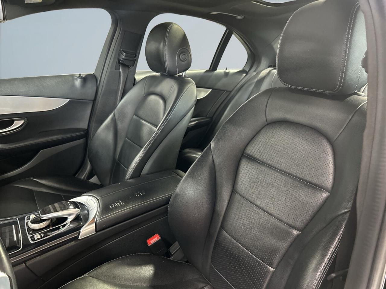 2018 Mercedes-Benz C-Class 4MATIC AMG PKG / NAV / Sunroof / Leather / Clean C Photo