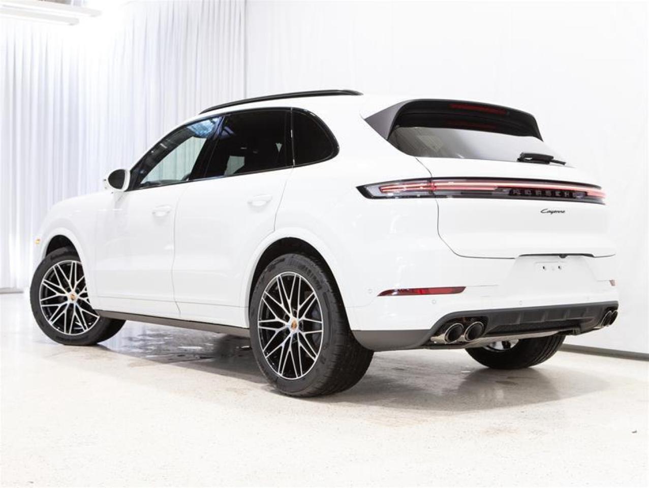 2025 Porsche Cayenne AWD Photo